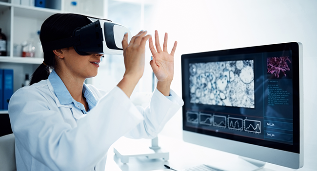 Kvinna använder AI röntgenbilder