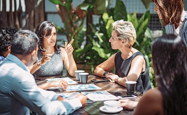Möte med grönska bakom