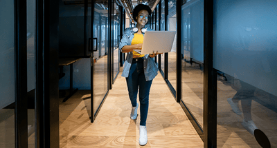 Momsavdrag på konsultkostnader vid försäljning av dotterbolagsaktier